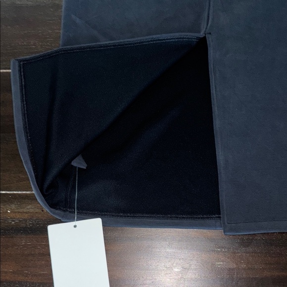 Lululemon Softstreme Midi Skirt Black Sz 2 NWT - Picture 8 of 9